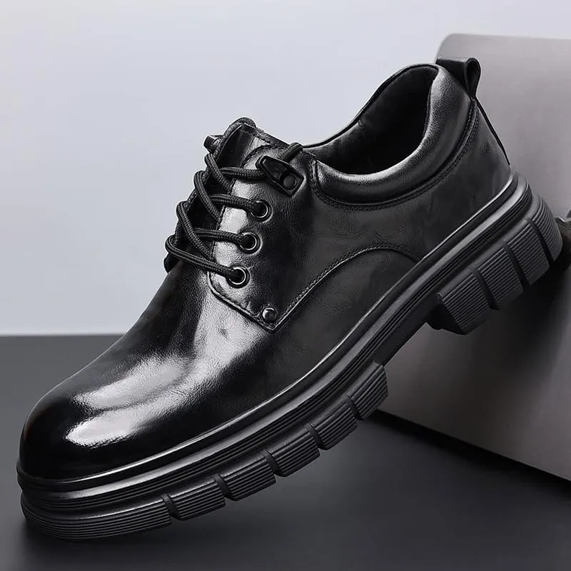 Elegant Men's Brogue Oxford Shoes with Perforated Patterns and Comfortable Cushioned Insole