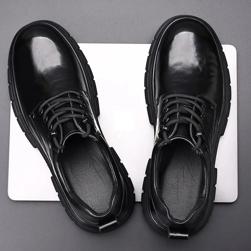 Elegant Men's Brogue Oxford Shoes with Perforated Patterns and Comfortable Cushioned Insole