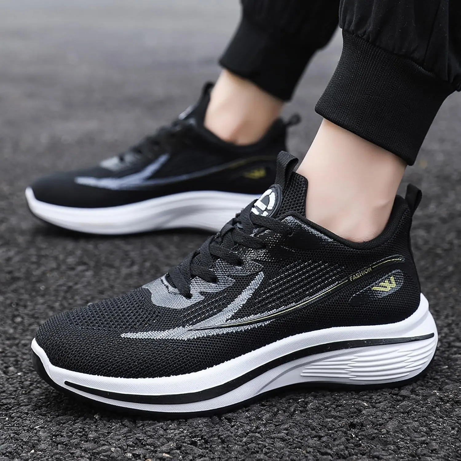 Fashionable Versatile Trendy and Breathable Running Trainers Balanced Lightweight Shockabsorbing Sneaker for Men