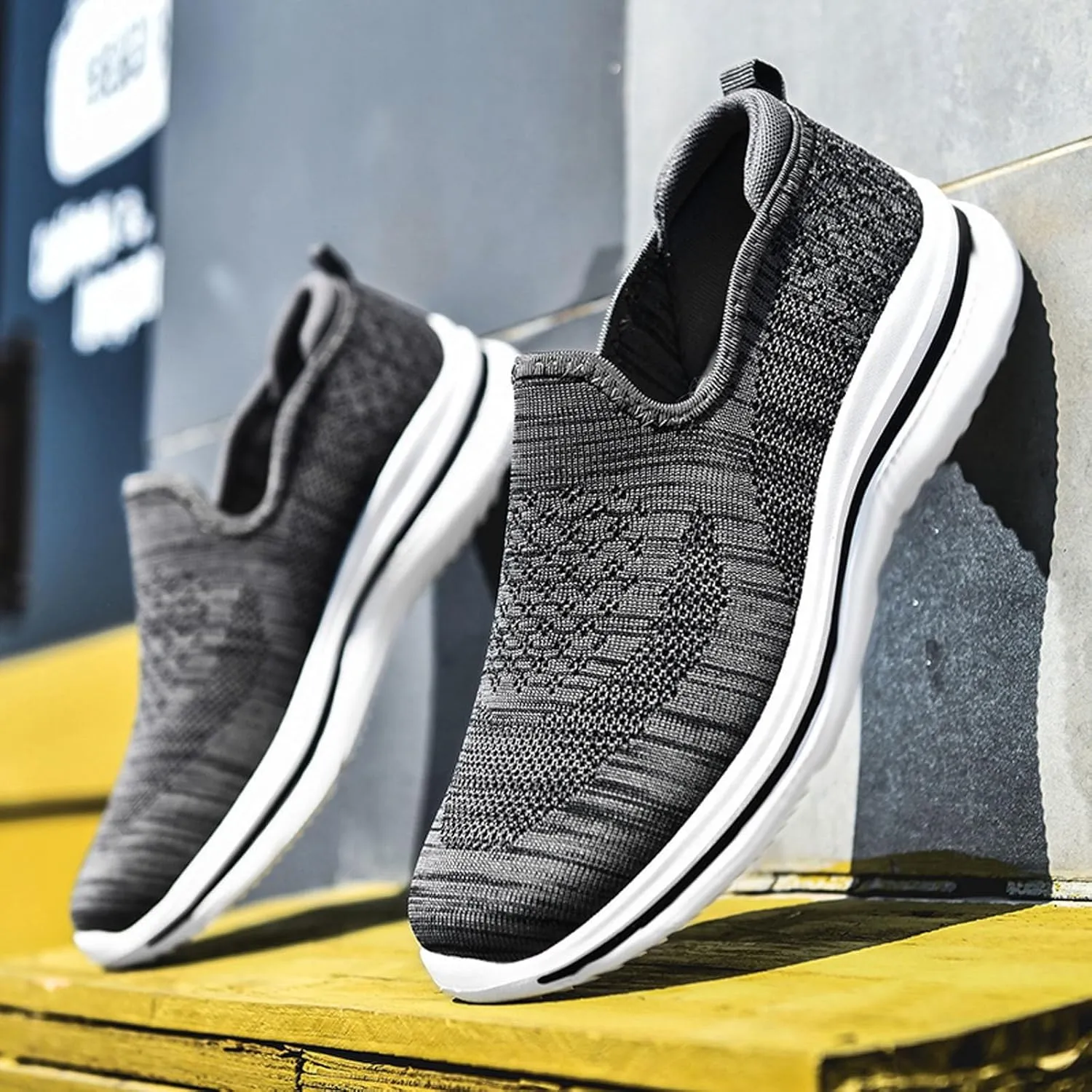 Memory Foam Versatile Shoes for Men Lightweight Breathable Walking Shoe Gym Tennis Lightweight Minimalist Shoes