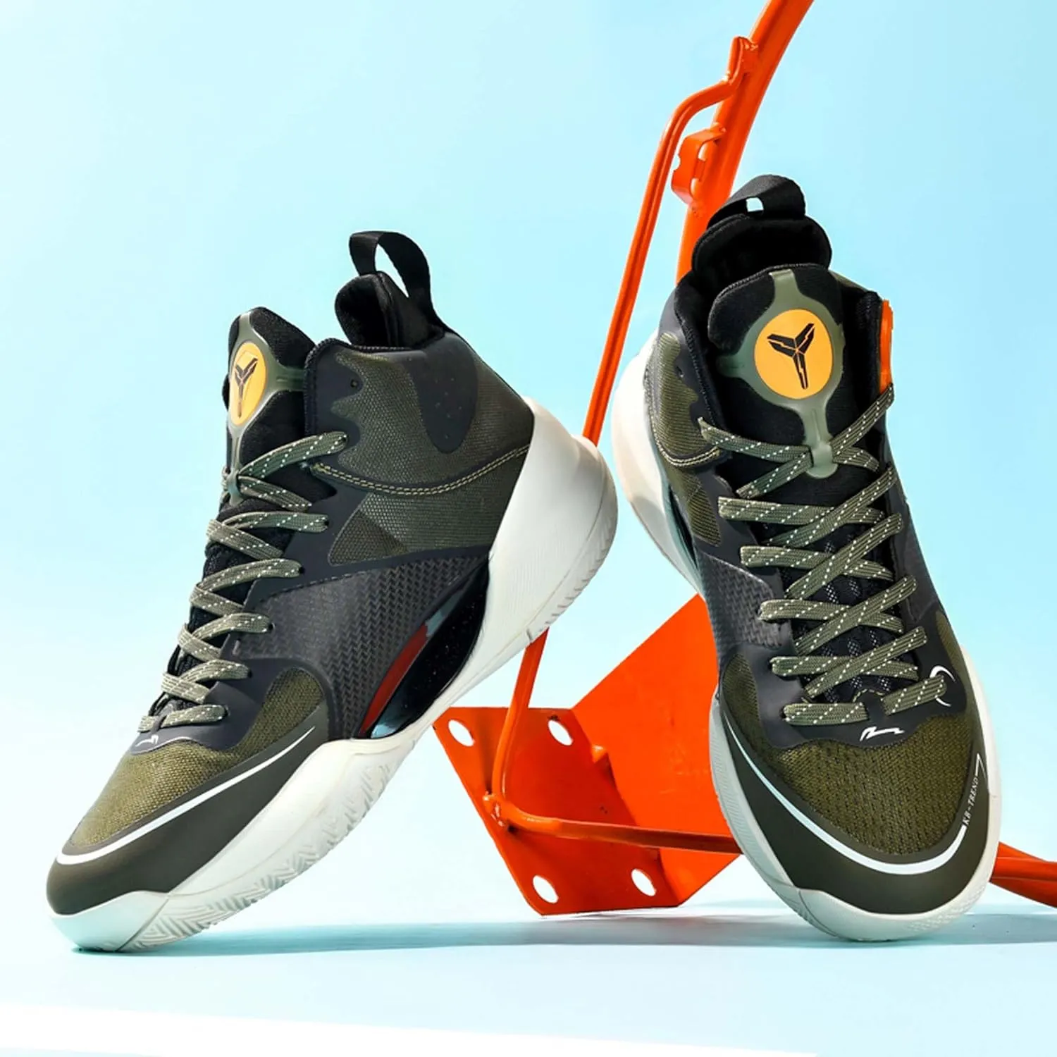 Men's and Women's Basketball Shoes Fashion Sneakers Non-Slip Running Shoes Breathable Training Tennis Shoes Street Personalized Basketball Sneakers Casual Walking Shoes