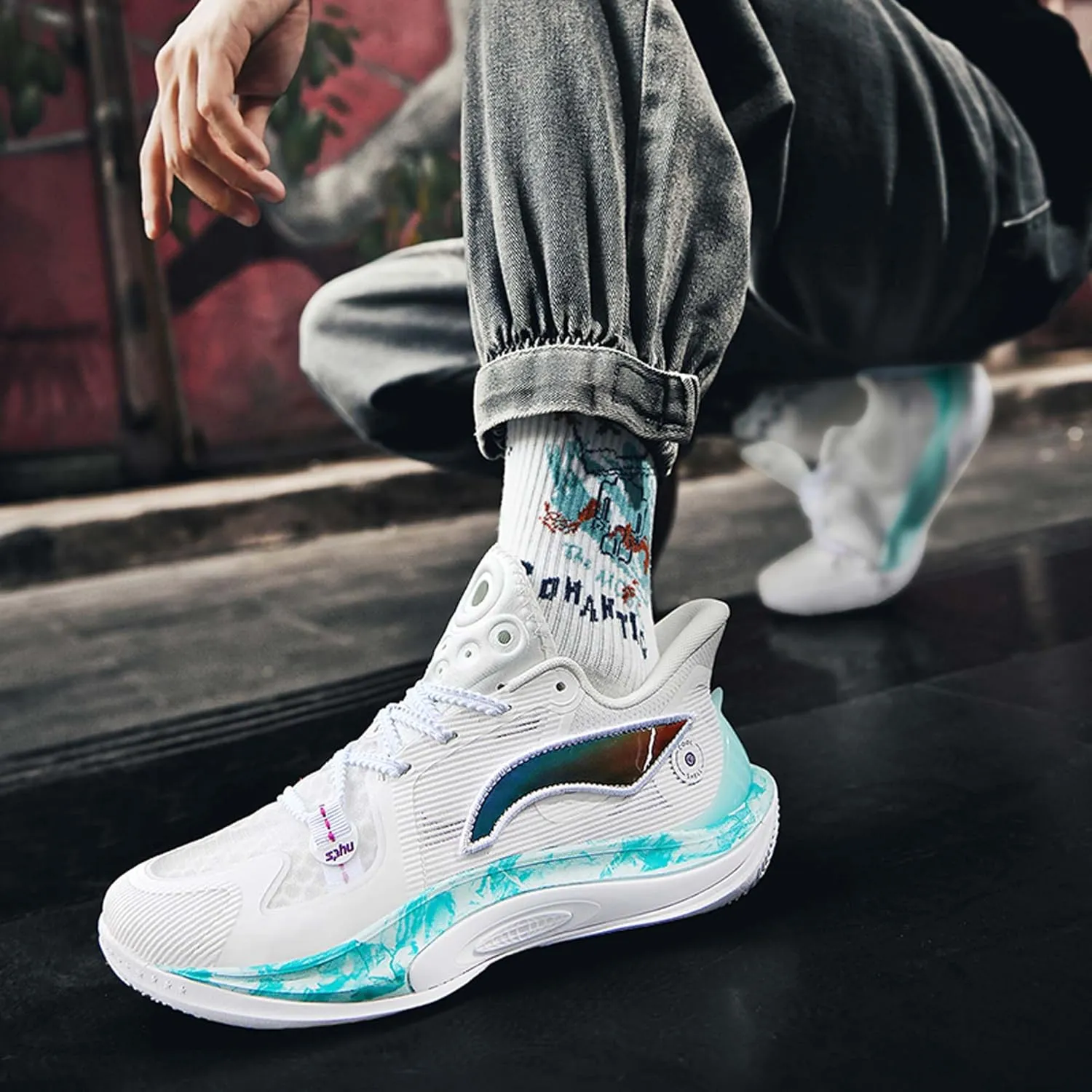 Men's Basketball Shoes Breathable Mesh Sports Running Outdoor Training Athletic Shoes Non-Slip Cushioning Fitness Tennis Shoes Comfortable Casual Walking Sports Men's Shoes