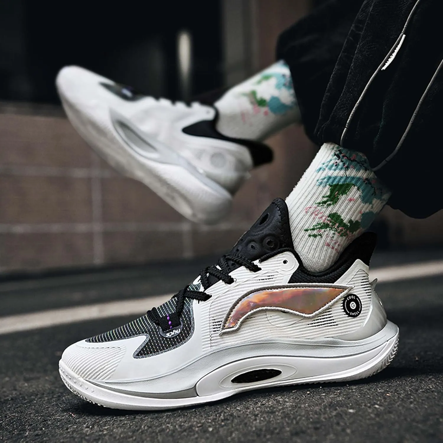 Men's Basketball Shoes Breathable Mesh Sports Running Outdoor Training Athletic Shoes Non-Slip Cushioning Fitness Tennis Shoes Comfortable Casual Walking Sports Men's Shoes