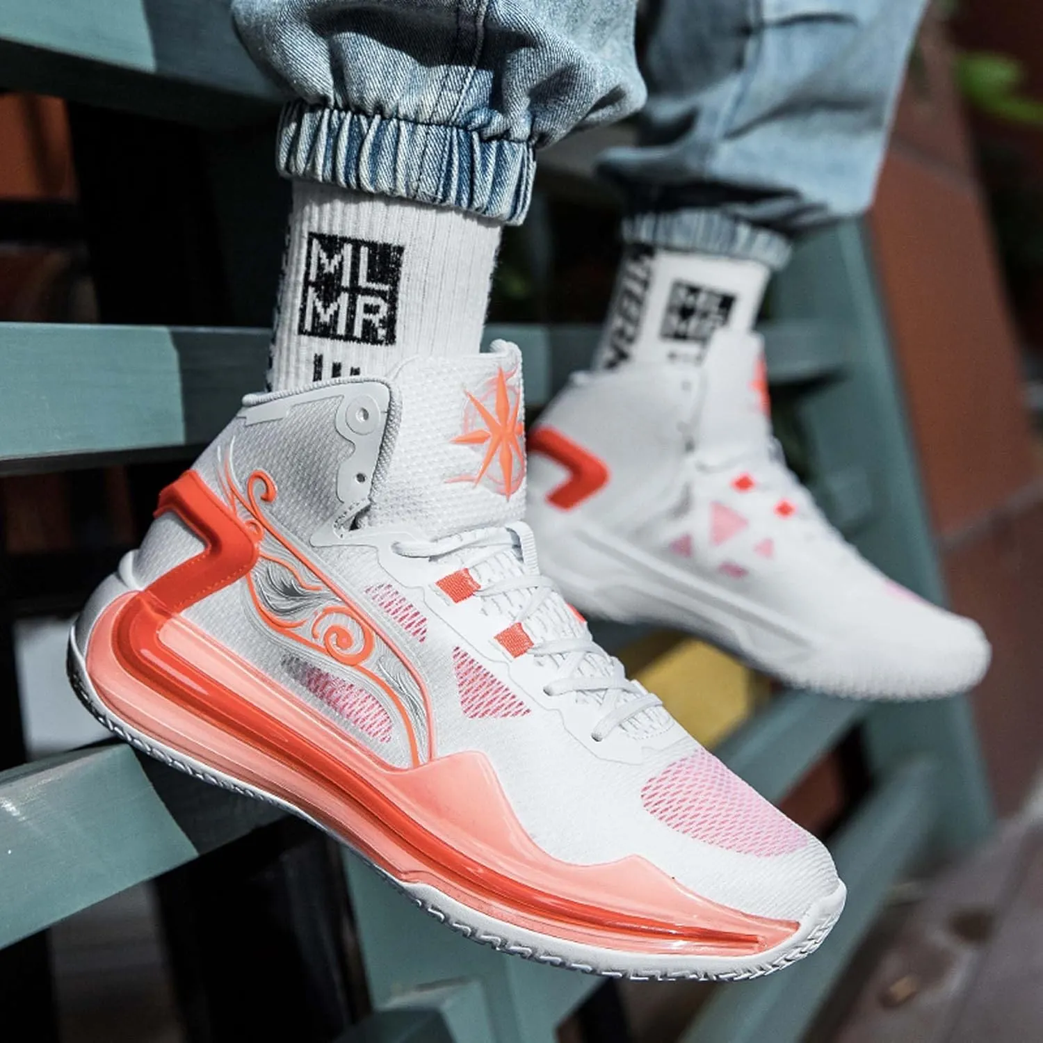 Men's Basketball Shoes Teenagers Fashion Comfortable Sneakers Women's Tennis Fitness Training Casual Sneakers Outdoor Casual Walking High Top Sneakers Outdoor Running Basketball Sports
