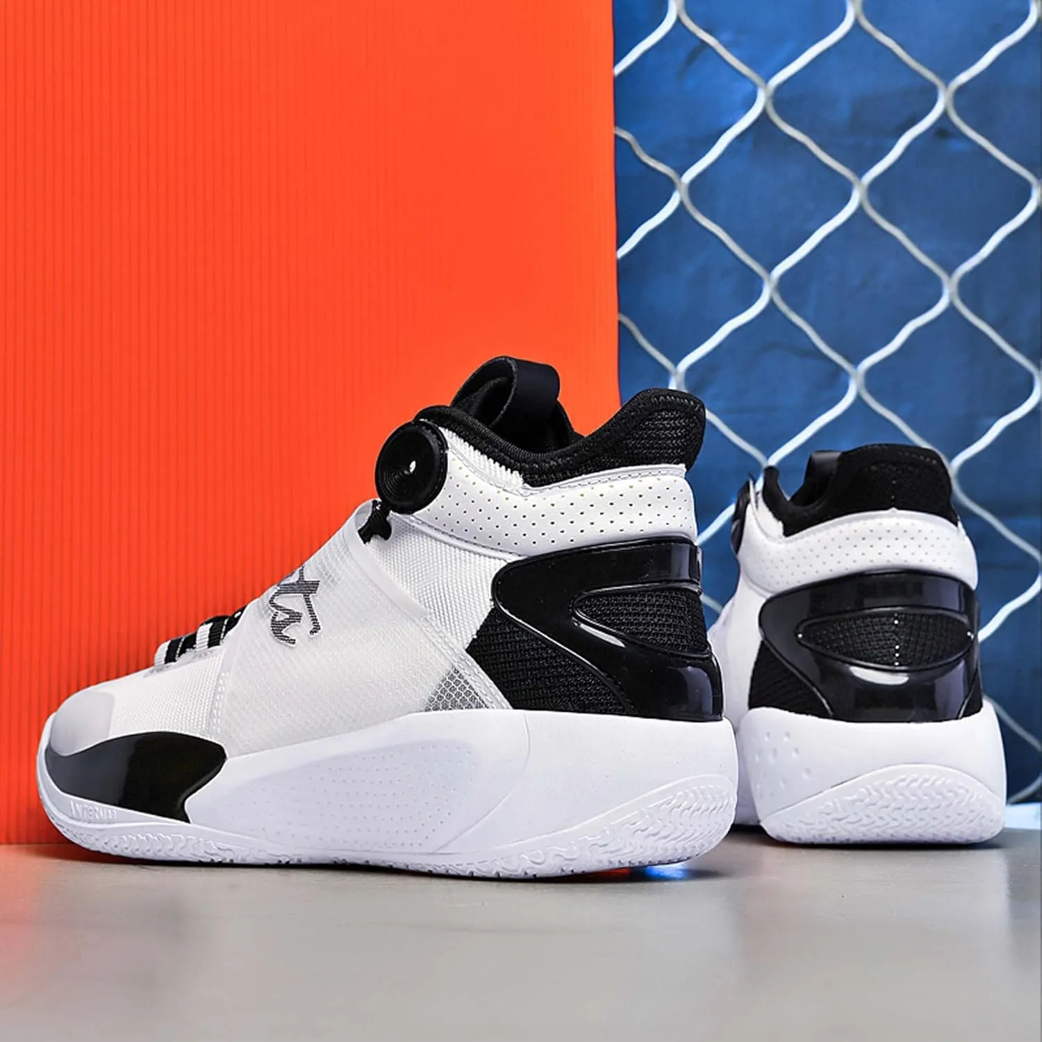 Men's Breathable Basketball Shoes Fashion Running Sneakers Outdoor Fashion Sneakers Non-Slip Rebound Trainers