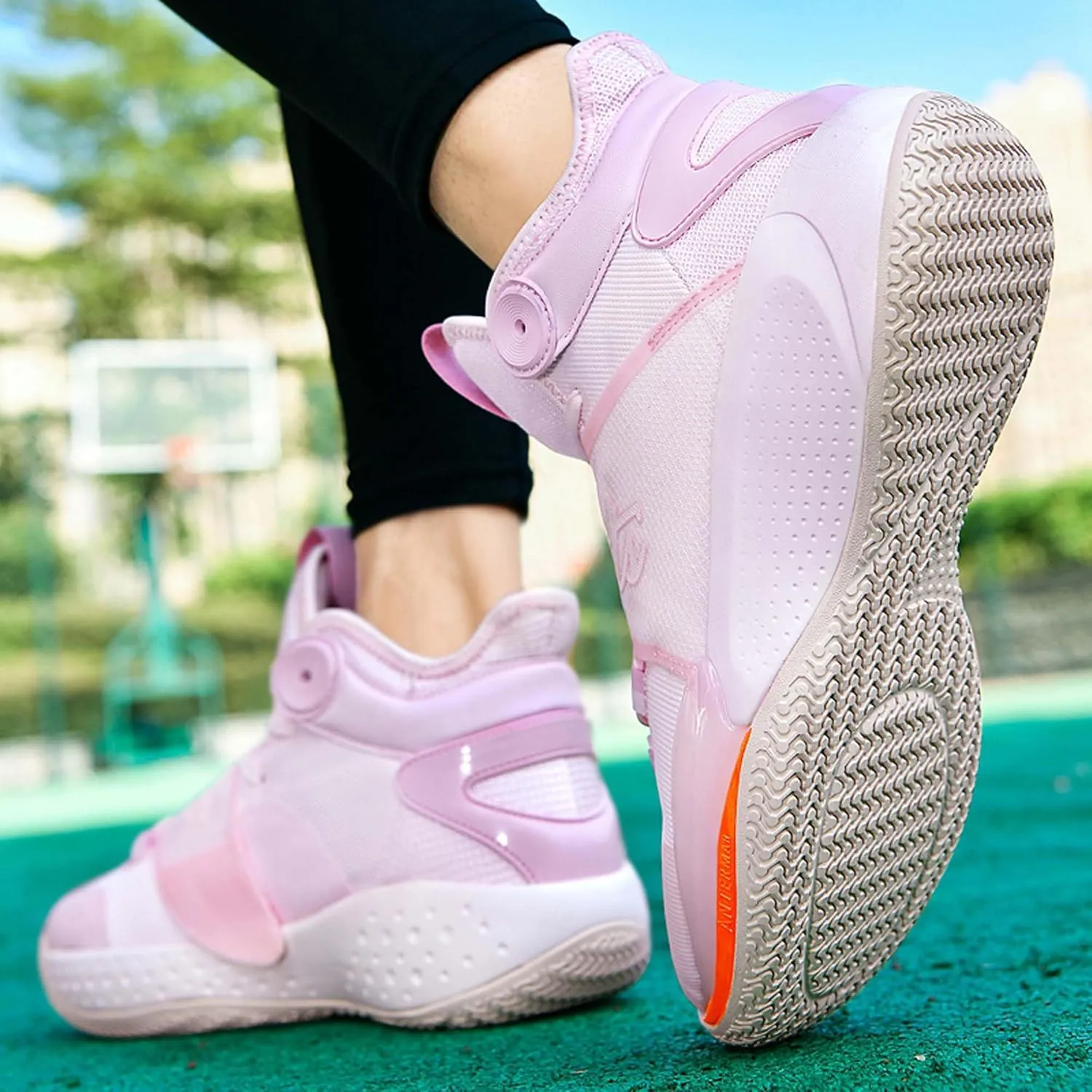 Men's Breathable Basketball Shoes Fashion Running Sneakers Outdoor Fashion Sneakers Non-Slip Rebound Trainers