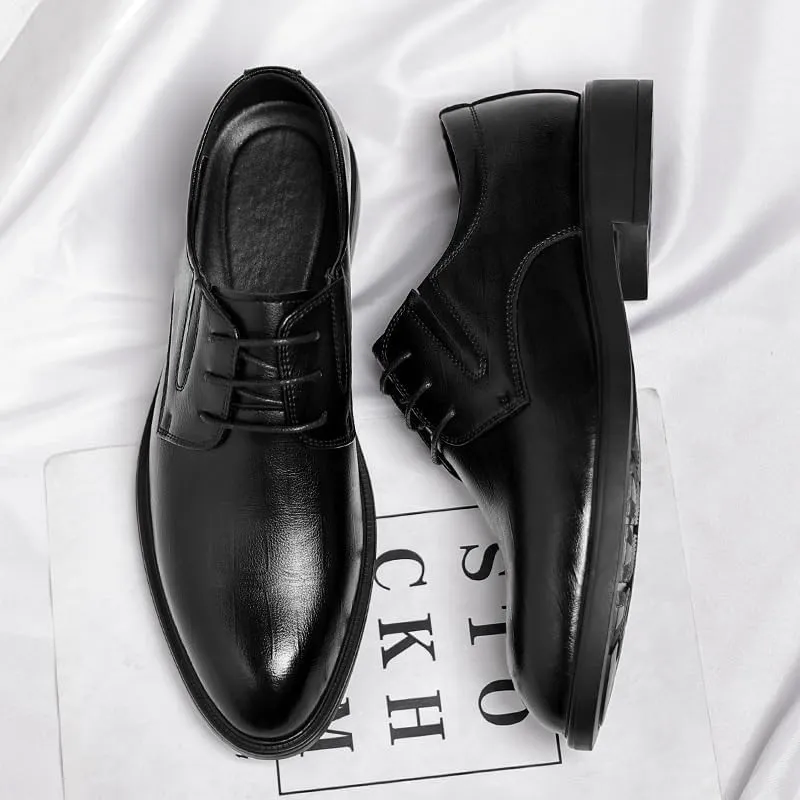Men's Classic Oxford Dress Shoes Timeless Wingtip Design Genuine Leather Formal Business Attire for Weddings and Office Events