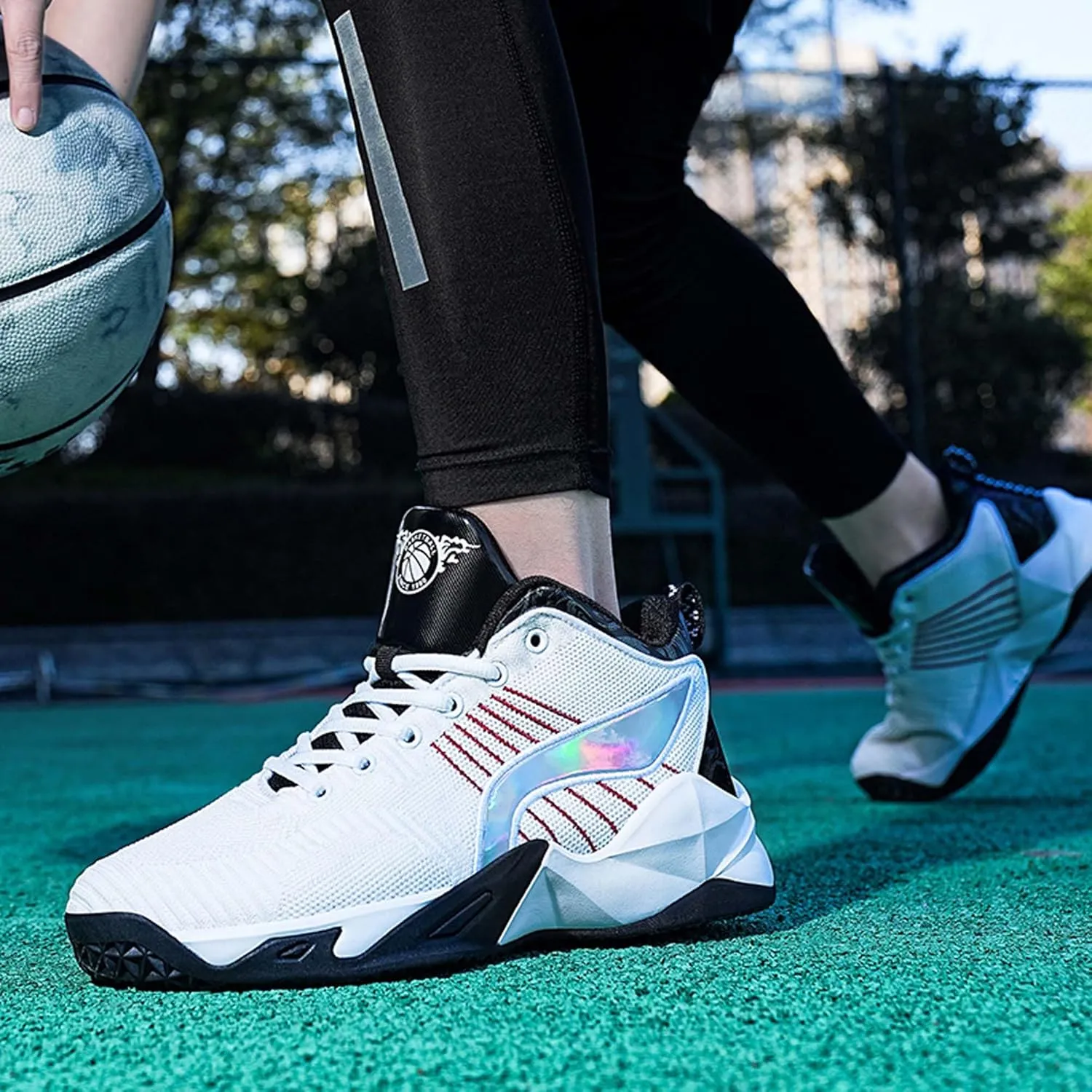 Men's Fashion Basketball Shoes Breathable Mesh Sports Running Shoes Outdoor Fashion Sneakers Lightweight Non-Slip Rubber Outsole Casual Walking Sneakers