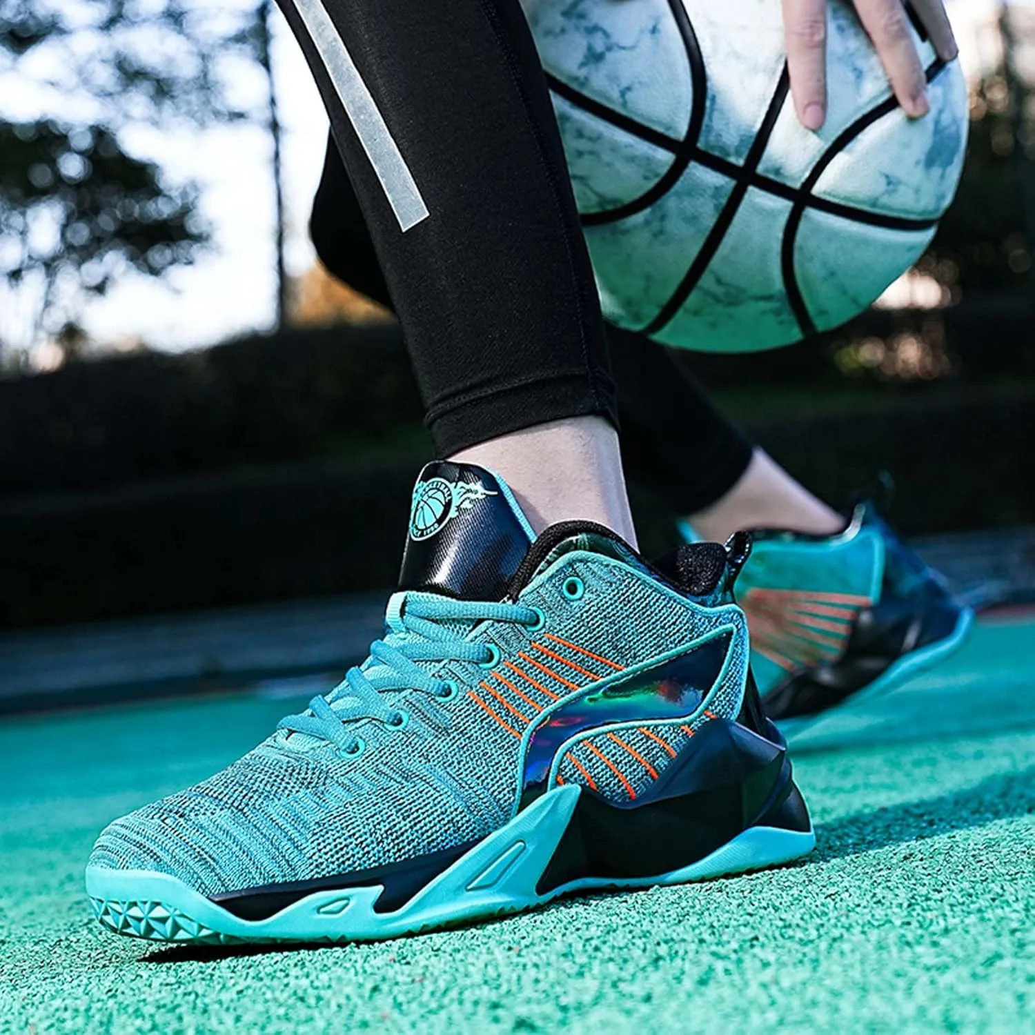 Men's Fashion Basketball Shoes Breathable Mesh Sports Running Shoes Outdoor Fashion Sneakers Lightweight Non-Slip Rubber Outsole Casual Walking Sneakers