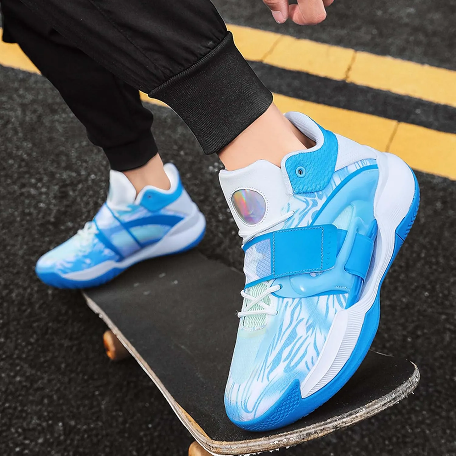 Men's Fashion Basketball Shoes Soft Sole Comfortable Sneakers Teenagers Breathable Anti-Slip Running Trainers Women's Basketball Sneakers Outdoor Casual Walking/Men's/Women's Shoes