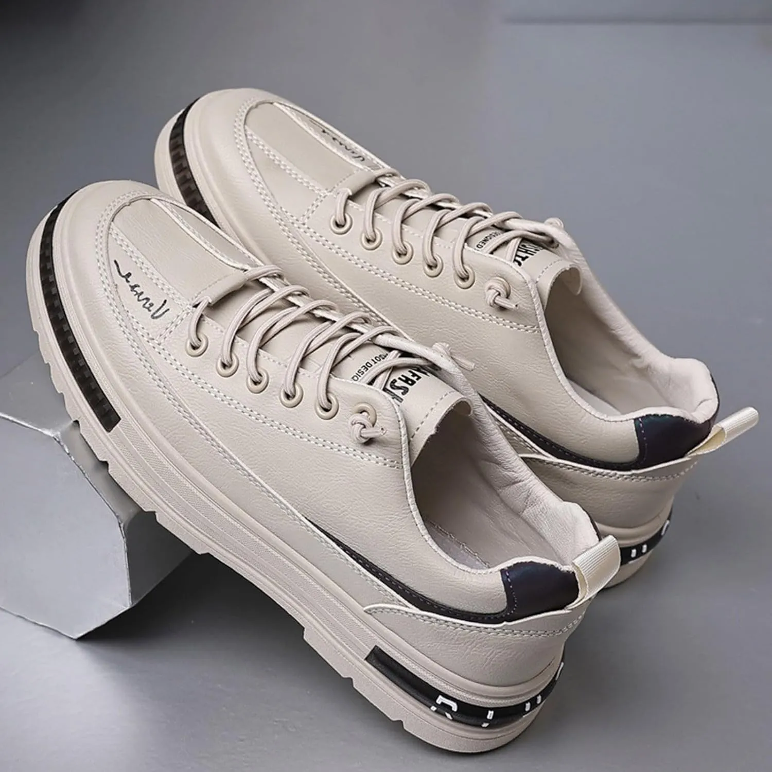 Men's Lace Up Memory Foam Sneakers Breathable and Light Outdoor Comfy Walking Shoe Men's Business Casual Shoes