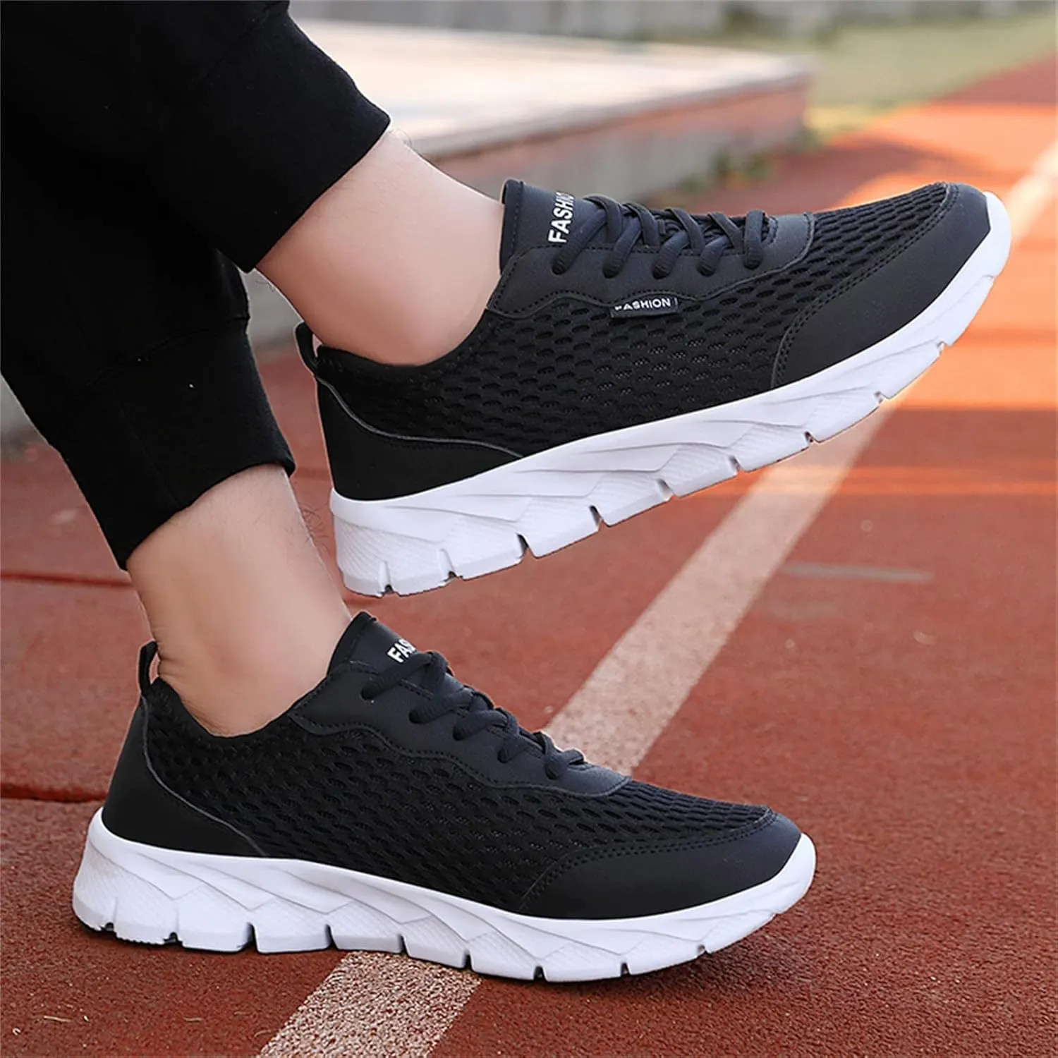 Men's Lightweight Cushion Sneakers Comfortable Lightweight Casual Walking Shoe Men's Breathable Barefoot Shoes