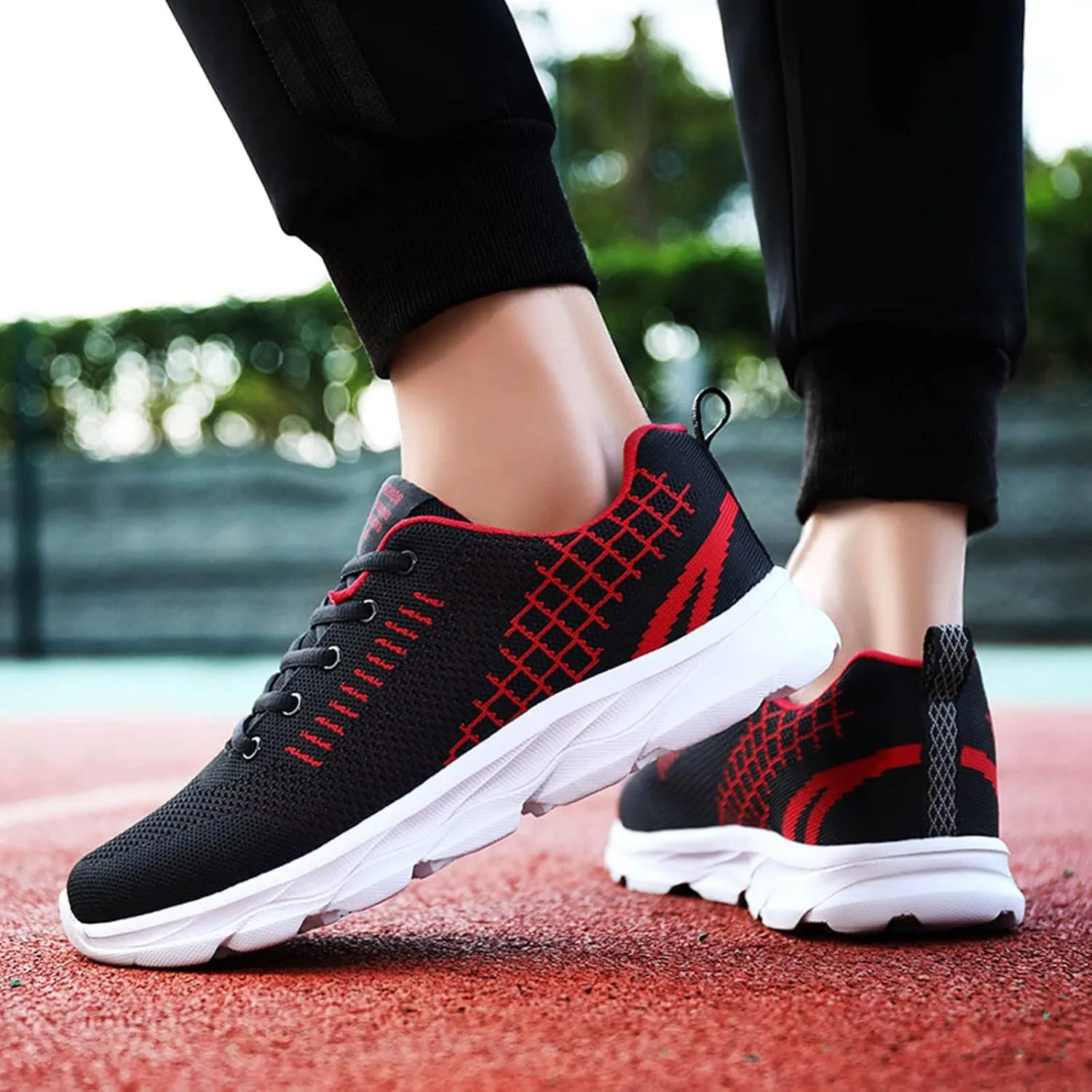 Men's Minimalist Barefoot Shoes Lightweight Breathable Slip on Running Shoe Memory Foam Versatile Shoes for Men