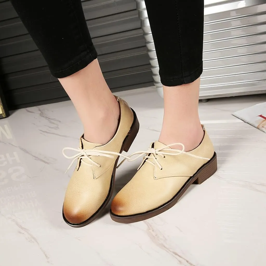 MIOKE Women's Classic Flat Saddle Oxford Shoes Lace Up Wingtip Perforated Low Heel Vintage School Brogues