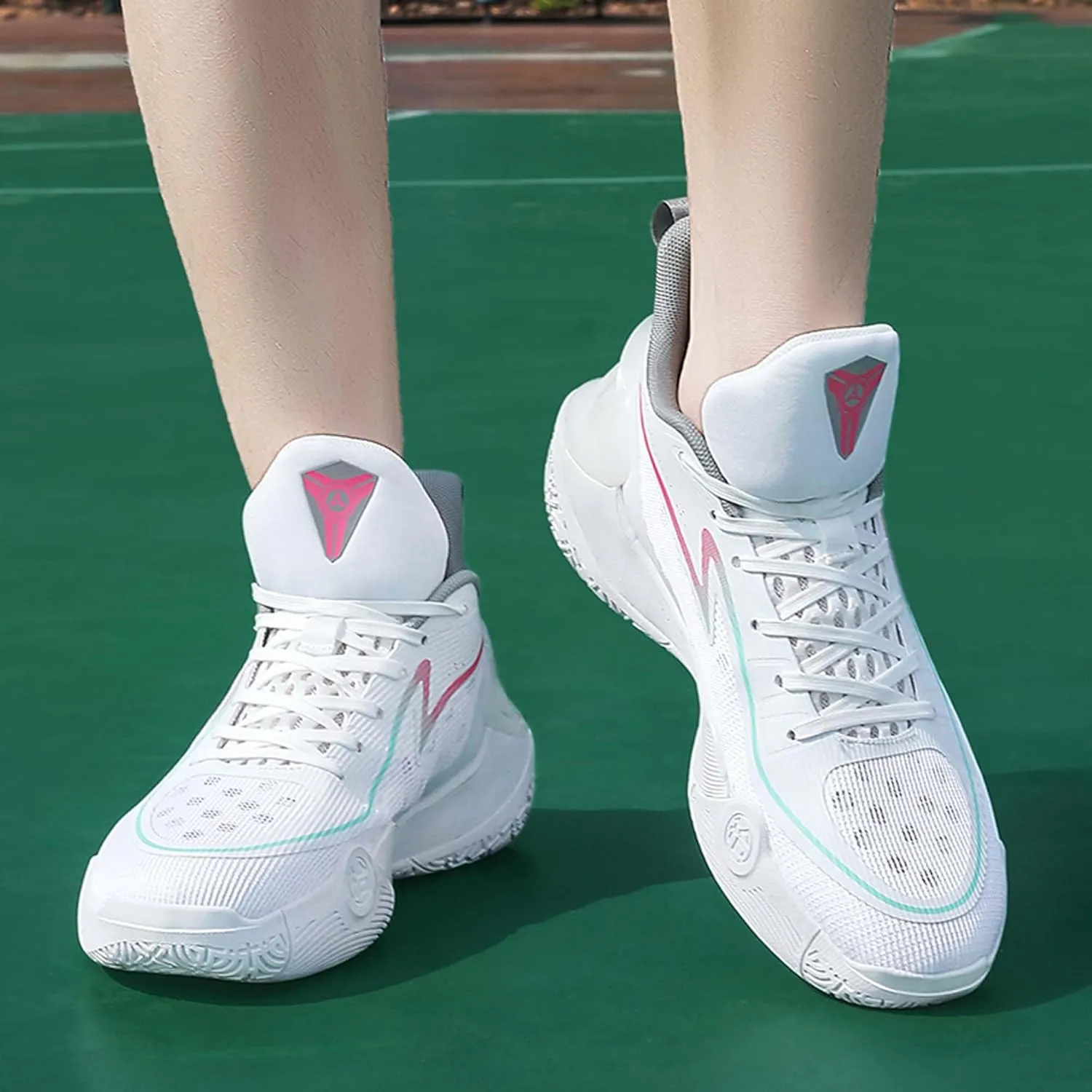 Neutral Fashion Sports Shoes Indoor and Outdoor Anti Slip Training Competition Professional Basketball Shoes Arch Support Team Training Shoes Anti Slip Running Shoes