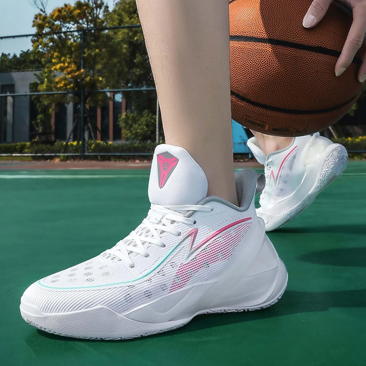 Neutral Fashion Sports Shoes Indoor and Outdoor Anti Slip Training Competition Professional Basketball Shoes Arch Support Team Training Shoes Anti Slip Running Shoes