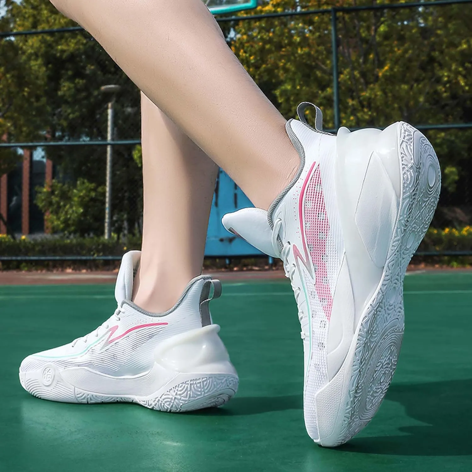 Neutral Fashion Sports Shoes Indoor and Outdoor Anti Slip Training Competition Professional Basketball Shoes Arch Support Team Training Shoes Anti Slip Running Shoes