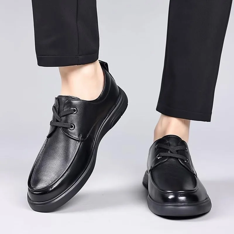 Refined Men's Leather Derby Shoes with Round Toe and Cushioned Footbed for All-Day Comfort