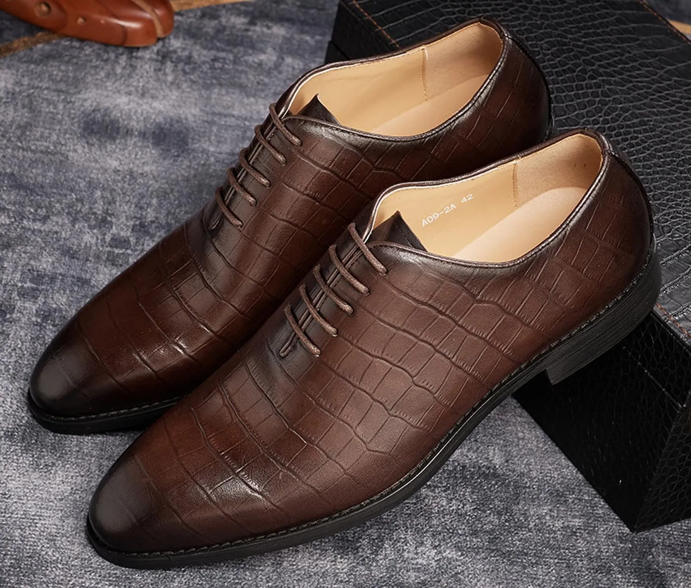 Santimon Mens Oxfords Formal Dress Suit Shoes Genunie Leather Whole Cut Oxfords Fashion Prom Wedding Business Causal Derby Comfortable Tuxedo Shoes for Men