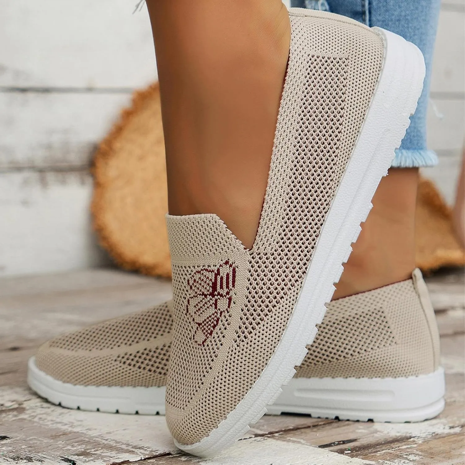 SBGMoSJ Womens White Fashion Sneakers Platform Extra Wide Slip On Sneakers for Women Casual Fall Shoes for Women 2023 Trendy 8.5 Wide Womens Running Sneakers Women's Slip On Shoes Size 7 Wide