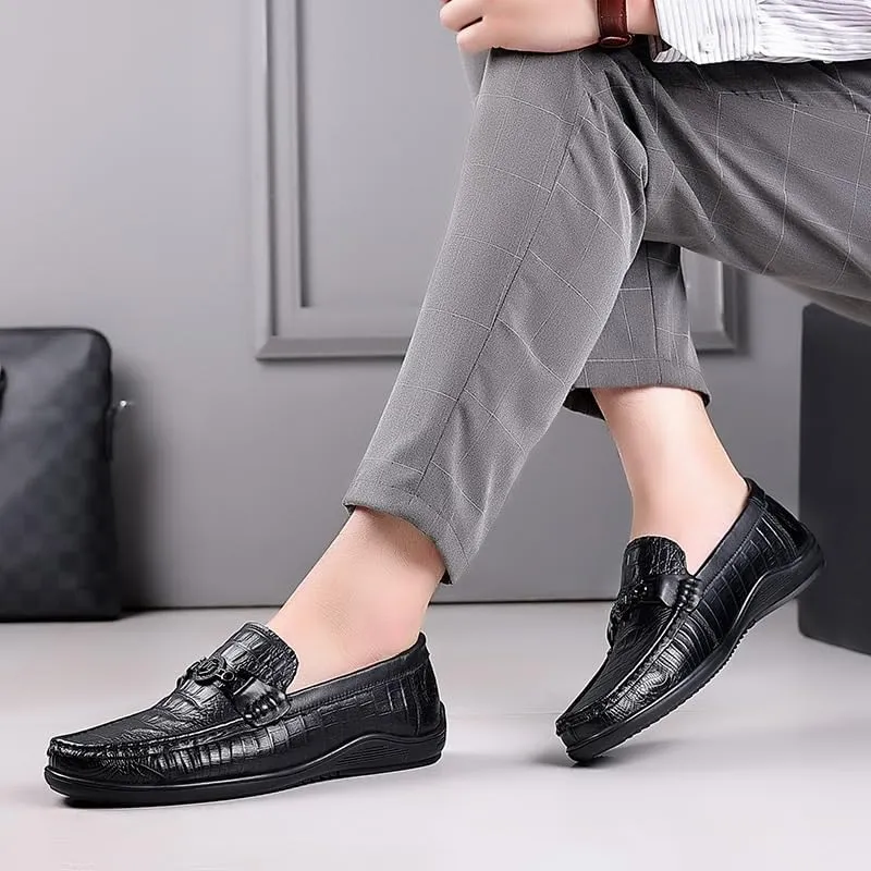 Sophisticated Men's Leather Oxford Shoes with Plain Toe and Durable Rubber Outsole for Business Wear