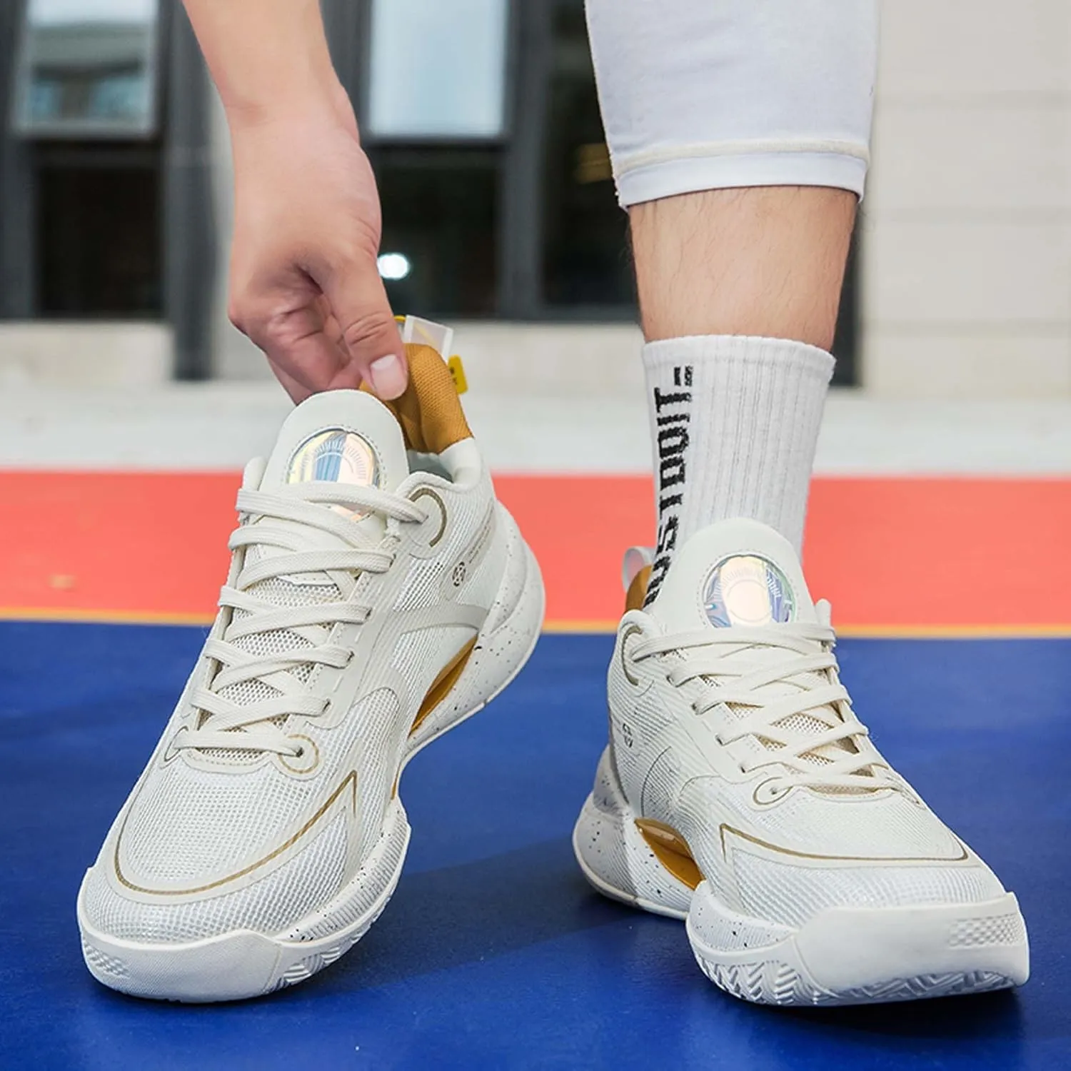 Unisex Fashion Basketball Shoes Breathable Tennis Running Sneakers Outdoor Fitness Sports Non-Slip Cushioning Training Shoes Street Personalized Trend Basketball Sneakers