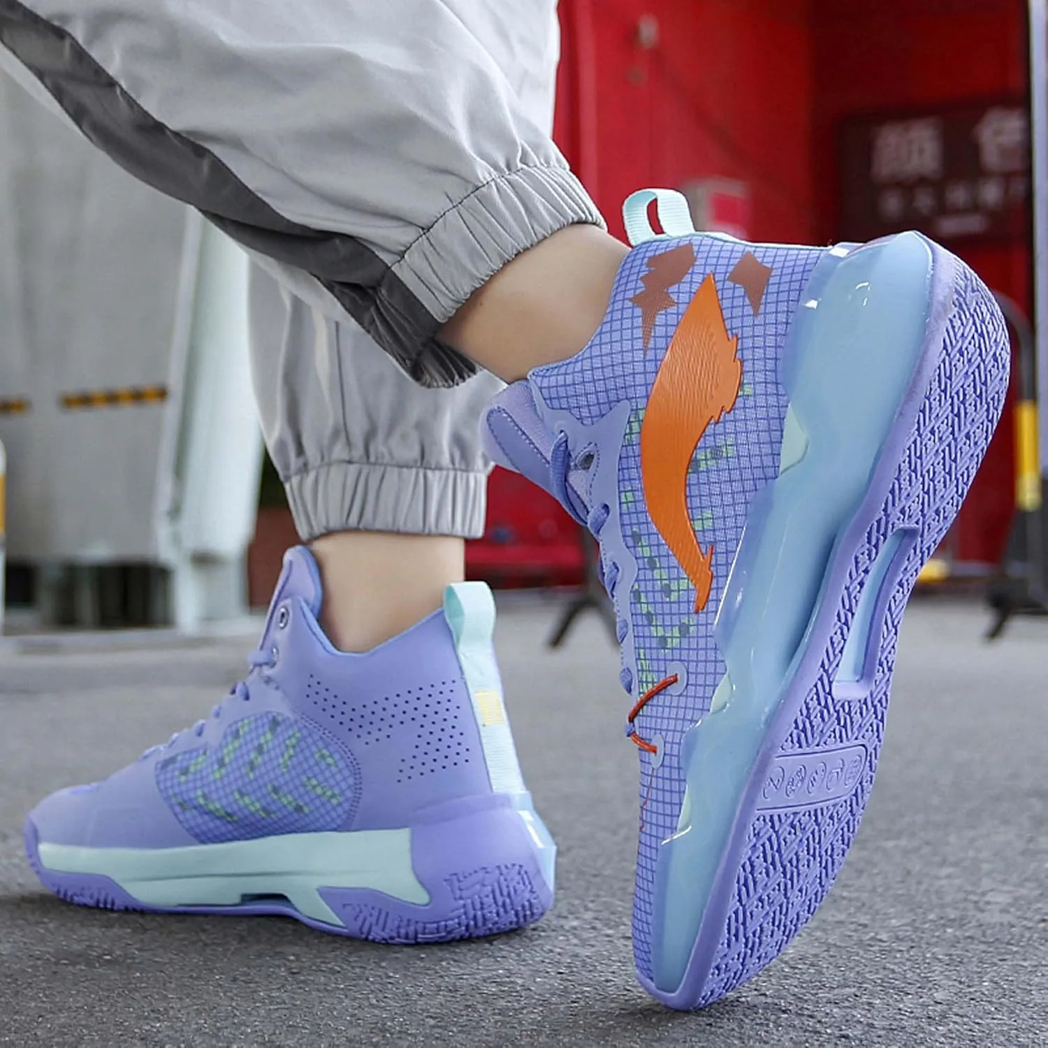 Unisex Fashion High Top Basketball Shoes Non-Slip Breathable Sports Running Shoes Lightweight Street Combat Basketball Shoes Outdoor Casual Walking Shoes Fashion Sneakers