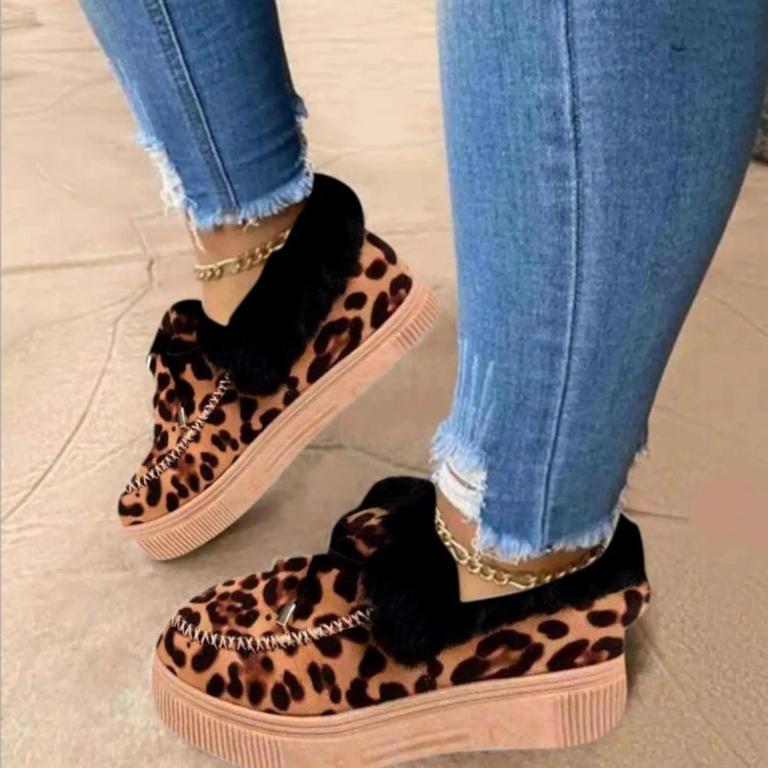 Winter Boots For Women 2024 Snow Boots Warm Fur Lined Anti-Slip Outdoor Slip On Ankle Booties Comfort Loafers Shoes