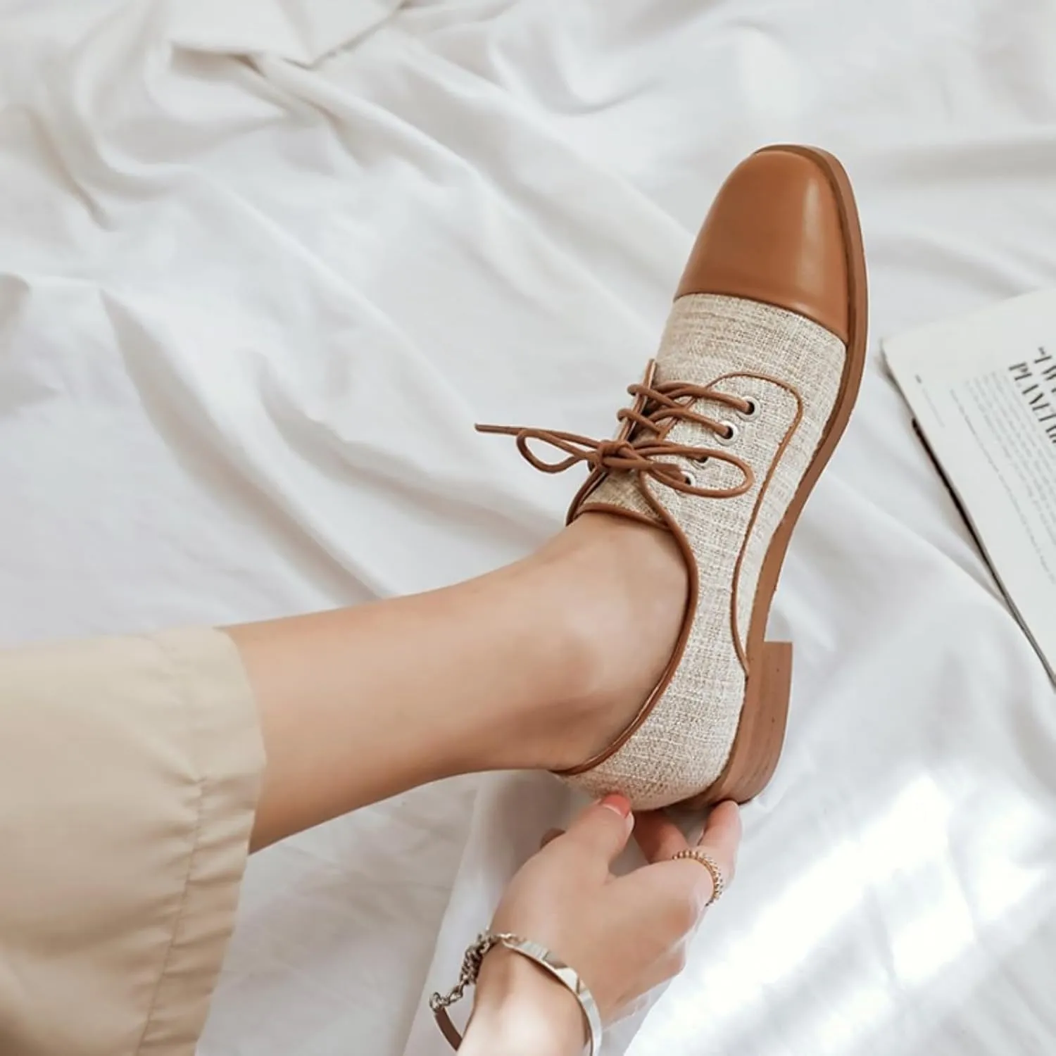 Women's Square Toe Lace-Up Oxfords Fashion Patchwork Low Chunky Heel Block Wingtip Brogues Pumps Classic Retro Derby Saddle Shoes